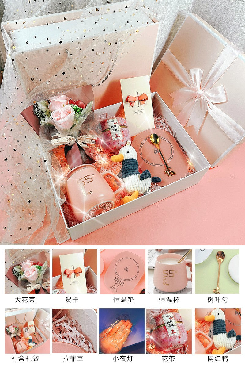 National Day teacher girls birthday gifts practical to send girlfriends girlfriend girlfriend gifts high-end marriage graduation